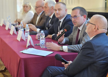 Konferencja Powrót Króla 2023 Zamek Rydzyna 5.10.2023 r.